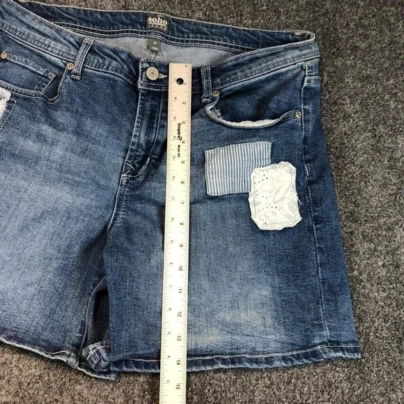 Soho Jeans Women's Blue Denim Shorts with Patches Size 14 - Picture 4 of 8